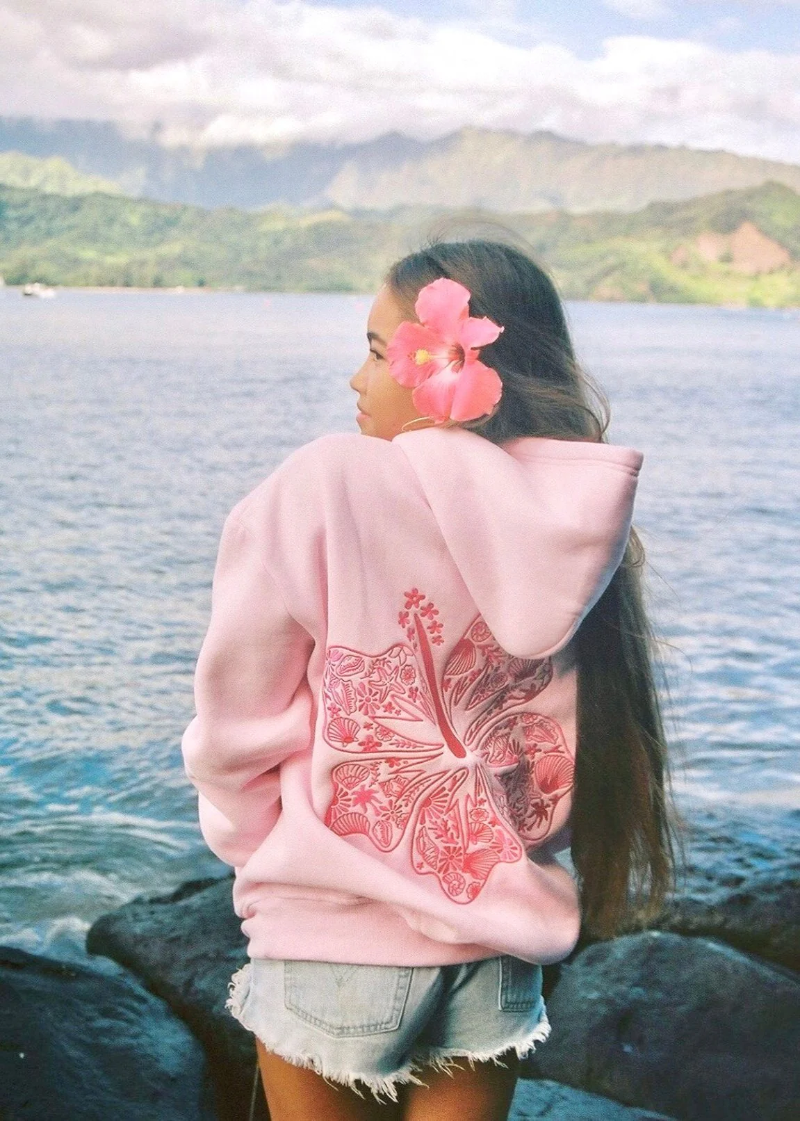"Hawaii Hibiscus" Hoodie in Blush - Image 3